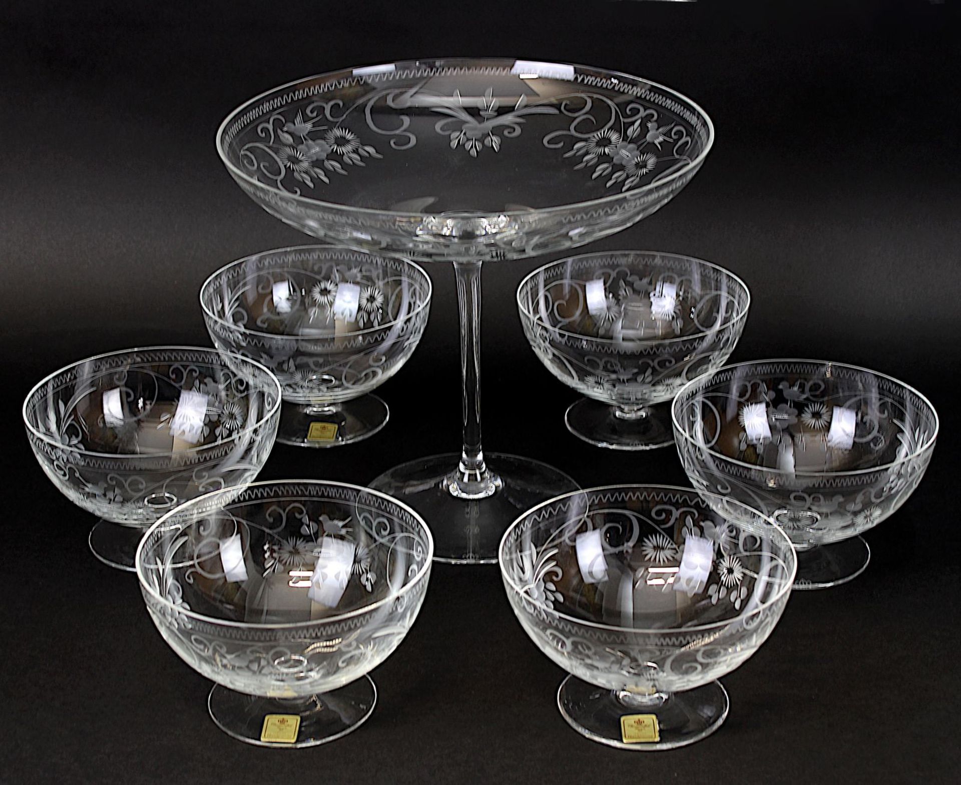 Theresiental Dessert-Fußschale mit sechs passenden Schalen, Klarglas mit floralem Schliff, mit