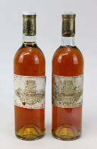 Zwei Flaschen 1973er Château Coutet à Barsac, 1er Grand Cru de Sauternes, Etiketten mit