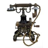 Antikes Kurbel-Telefon der Fa. L. M. Ericsson & Co, Stockholm um 1900, Fuß aus Eisenguss, schwarz