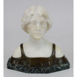 Saul Fanfani (Italien, 1856 - 1919), Frauenbüste "Charme", Alabaster u. Bronze, Marmorsockel, auf