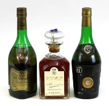 3 Flaschen Cognac bzw. Armagnac, 2. H. 20. Jh.: eine Flasche V. Fournier (?) Cognac, Fine Petite