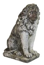 Sitzender Löwe, Gartenfigur, Steinguss, 2. H. 20. Jh., auf viereckiger Plinthe, H: ca. 54 cm, B: ca.