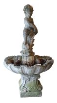Putto mit Delphin als Brunnenfigur, Steinguss, 2. H. 20. Jh., im Barockstil, auf reliefiertem Sockel