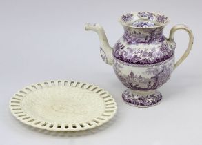 Wedgwood Creamware kleine Platte, dazu Kaffeekanne, England um 1870: Wedgwood Creamware kleine ovale