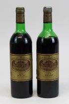 2 Flaschen 1975er Château Batailley, Grand Cru Classé, Pauillac, Bordeaux, Füllhöhe: mittlere