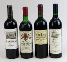 Vier Flaschen Bordeaux: eine Flasche 1970er Château Cap Léon Veyrin, Cru Bourgeois, Listrac-Médoc;