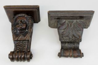 Zwei Wandkonsolen, deutsch 2. H. 19. Jh., Holz beschnitzt, eine Konsole mit Akanthusblatt- u.