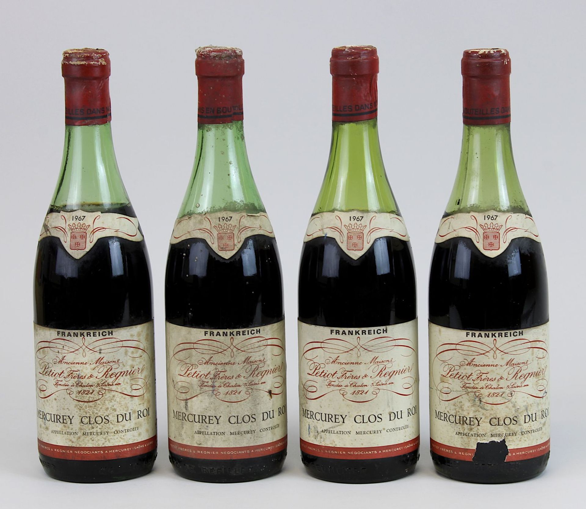 Vier Flaschen 1967er Mercurey Clos Du Roi, Petiot Frères & Regnier, Chalon sur Saône, Füllhöhen: