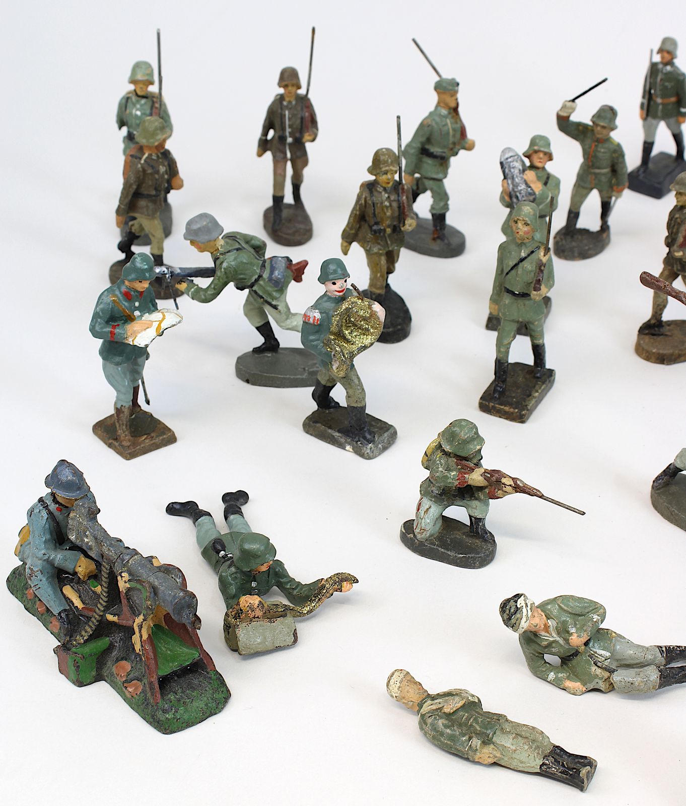Konvolut Soldatenfiguren aus Elastolin und Lineol, Deutsches Reich 1933-45, 40 Figuren, einige - Image 2 of 4
