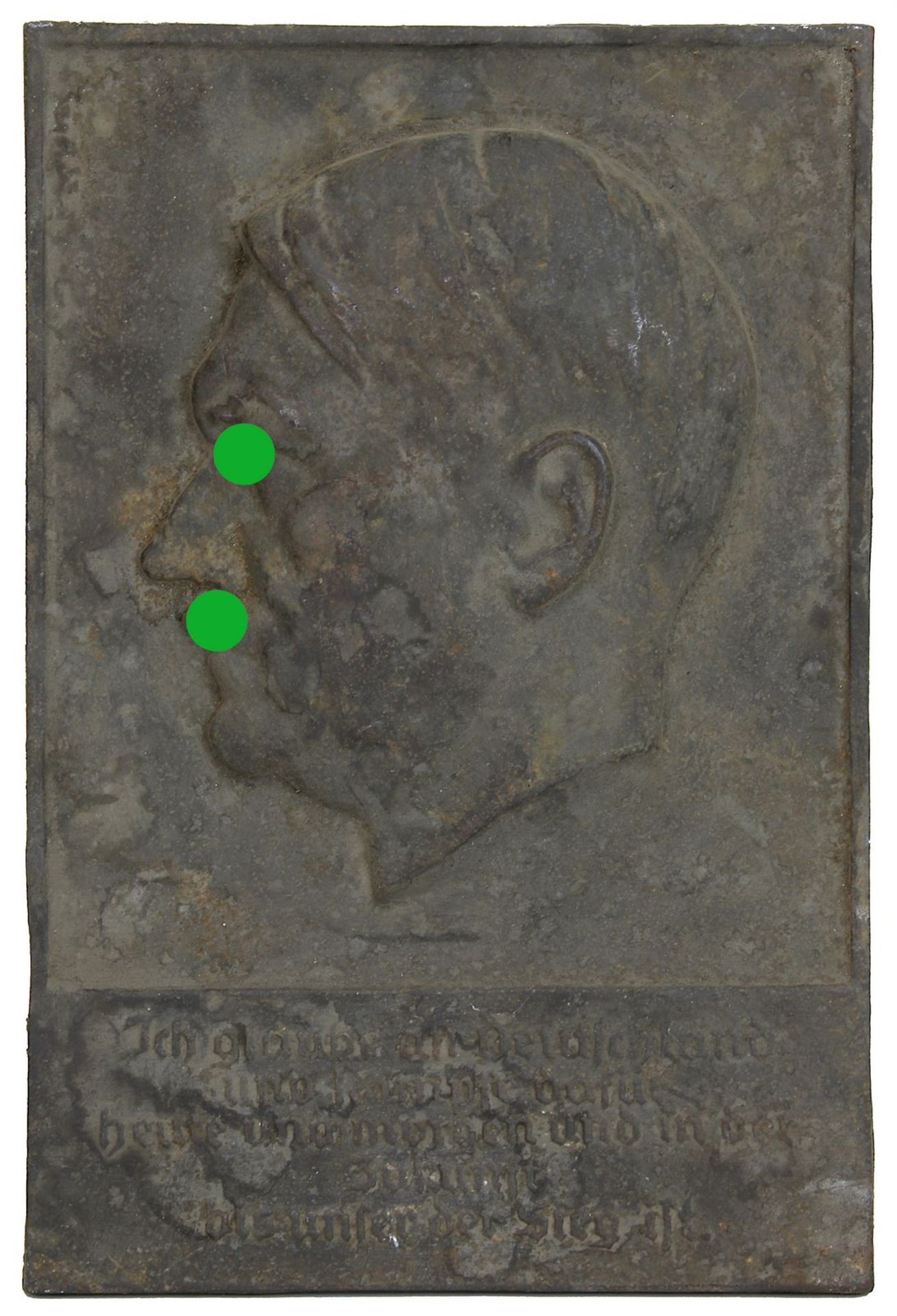 Wandtafel, Deutsches Reich 1933 - 1945, Eisenguss, Porträt Adolf Hitler im Profil nach links,