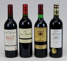 4 Flaschen Bordeaux: eine Flasche 1999er Château les Belles Murailles, Michek Manau, Gironde; eine