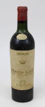 Eine Flasche 1953er Mouton Cadet, La Bergerie, Bordeaux, Pauillac, Gironde, Ph. de Rothschild,