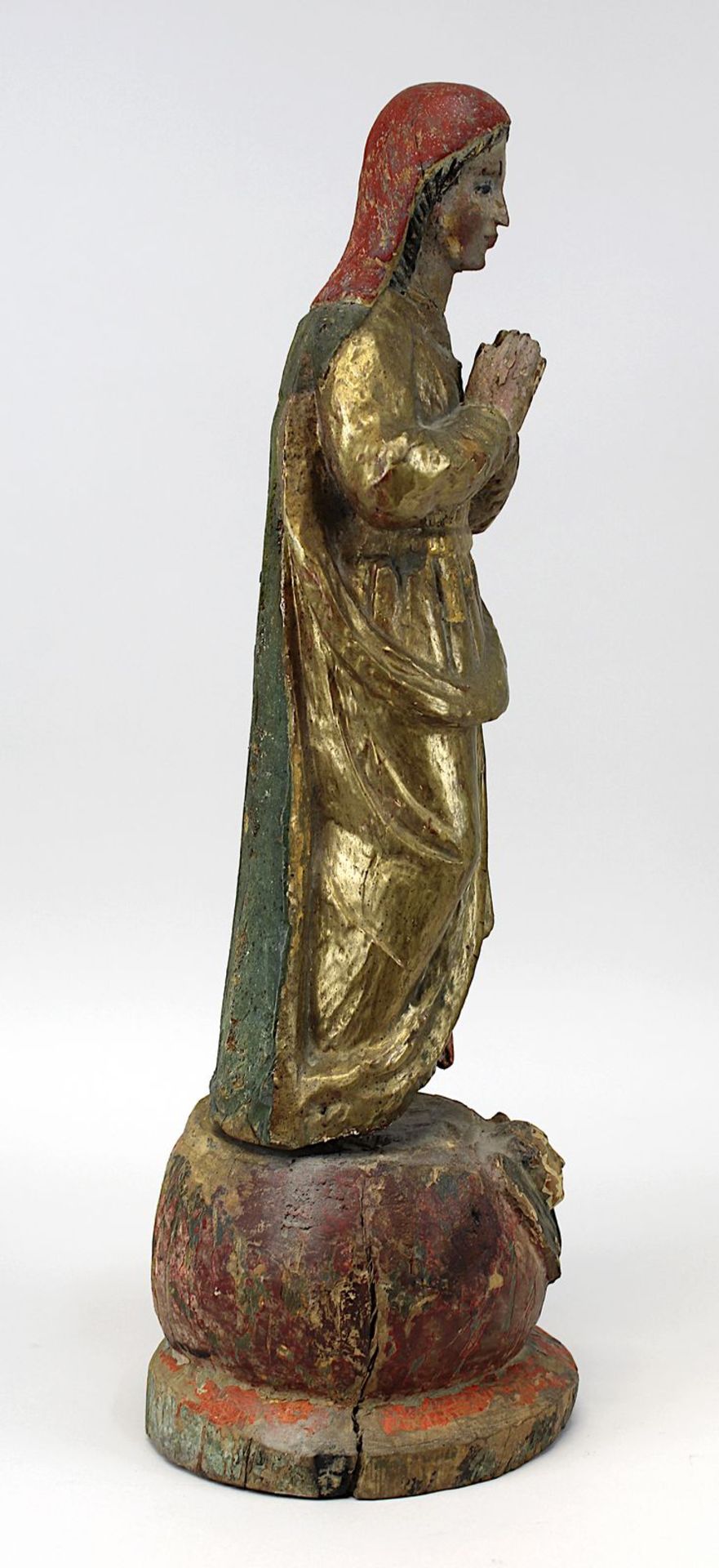 Heilige Maria, süddeutsch 17. Jh., Holz geschnitzt, farbig und gold gefasst, Fassung übergangen, auf - Bild 4 aus 4