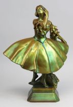 Große Zsolnay Ballerina, Pécs/Fünfkirchen, Ungarn 1920er Jahre, Keramik heller Scherben,