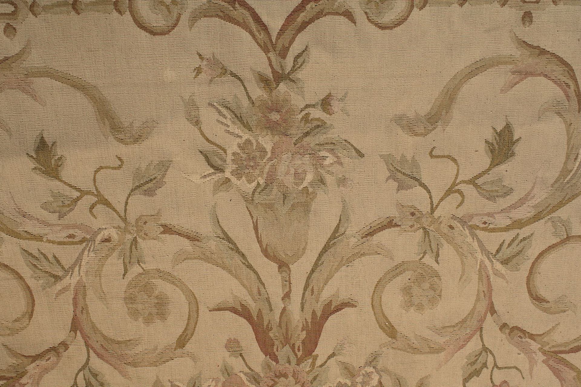 Großer Wirkteppich/Tapisserie, wohl Aubusson Frankreich um 1900, beiger Fond, Mittelfeld mit - Image 3 of 9