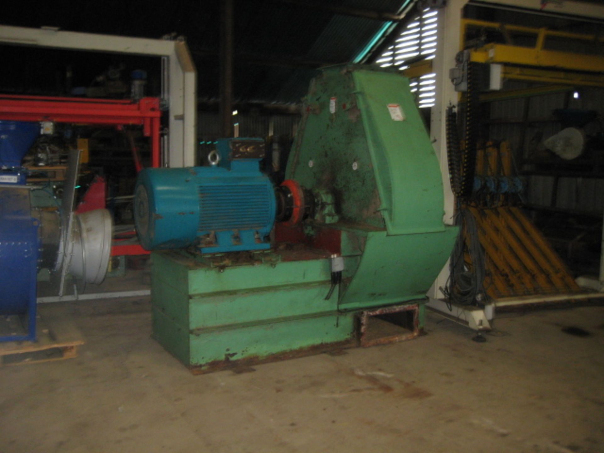 Hammer Mill - Champion hammer mill model 54 x 22 on base frame with 110kw 1485 rpm direct drive - Bild 3 aus 4