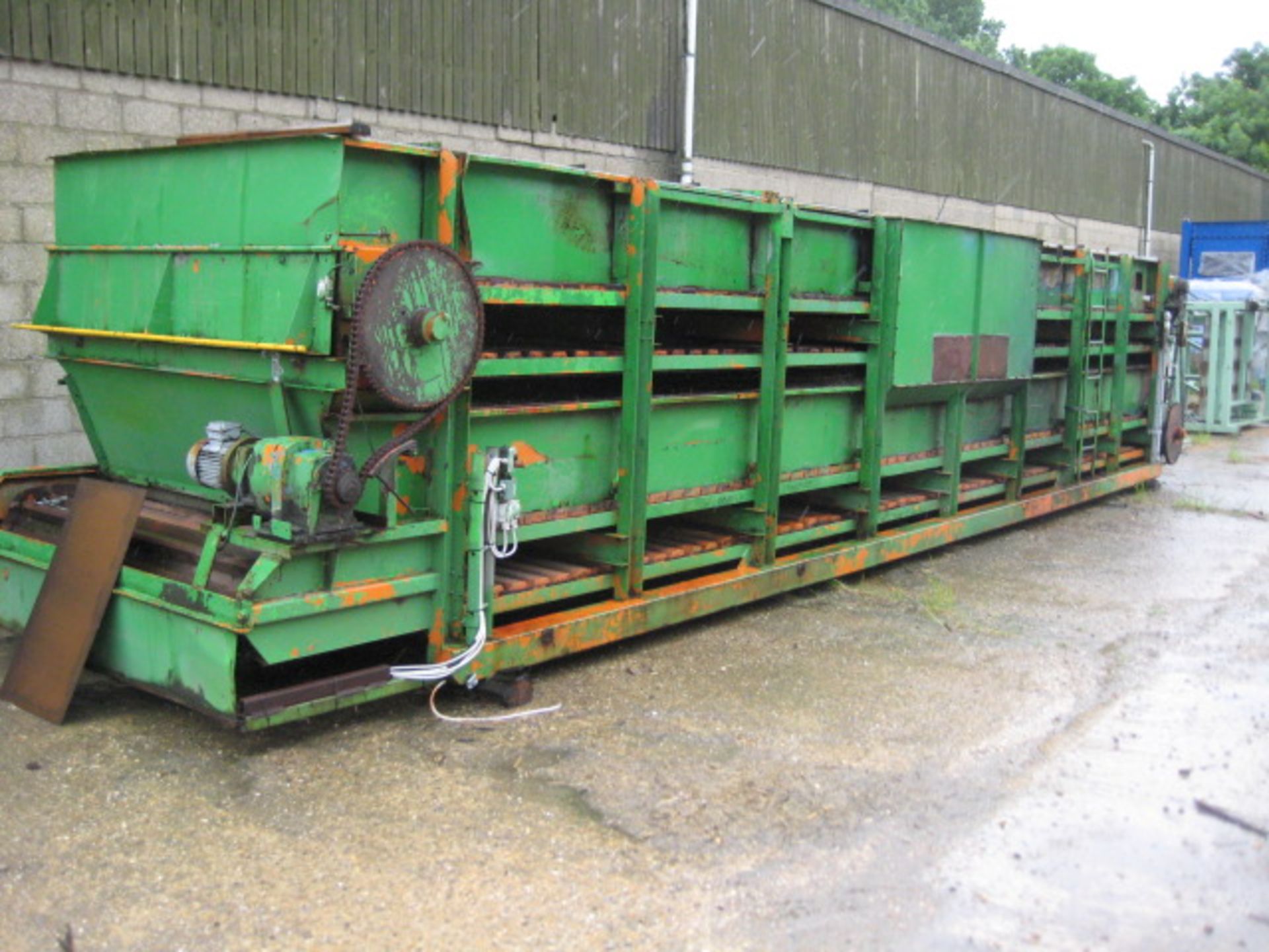 Horizontal Pellet Cooler - Swiss Combi Two Deck Moving Bed Pellet Cooler, 10 metres long. Bed