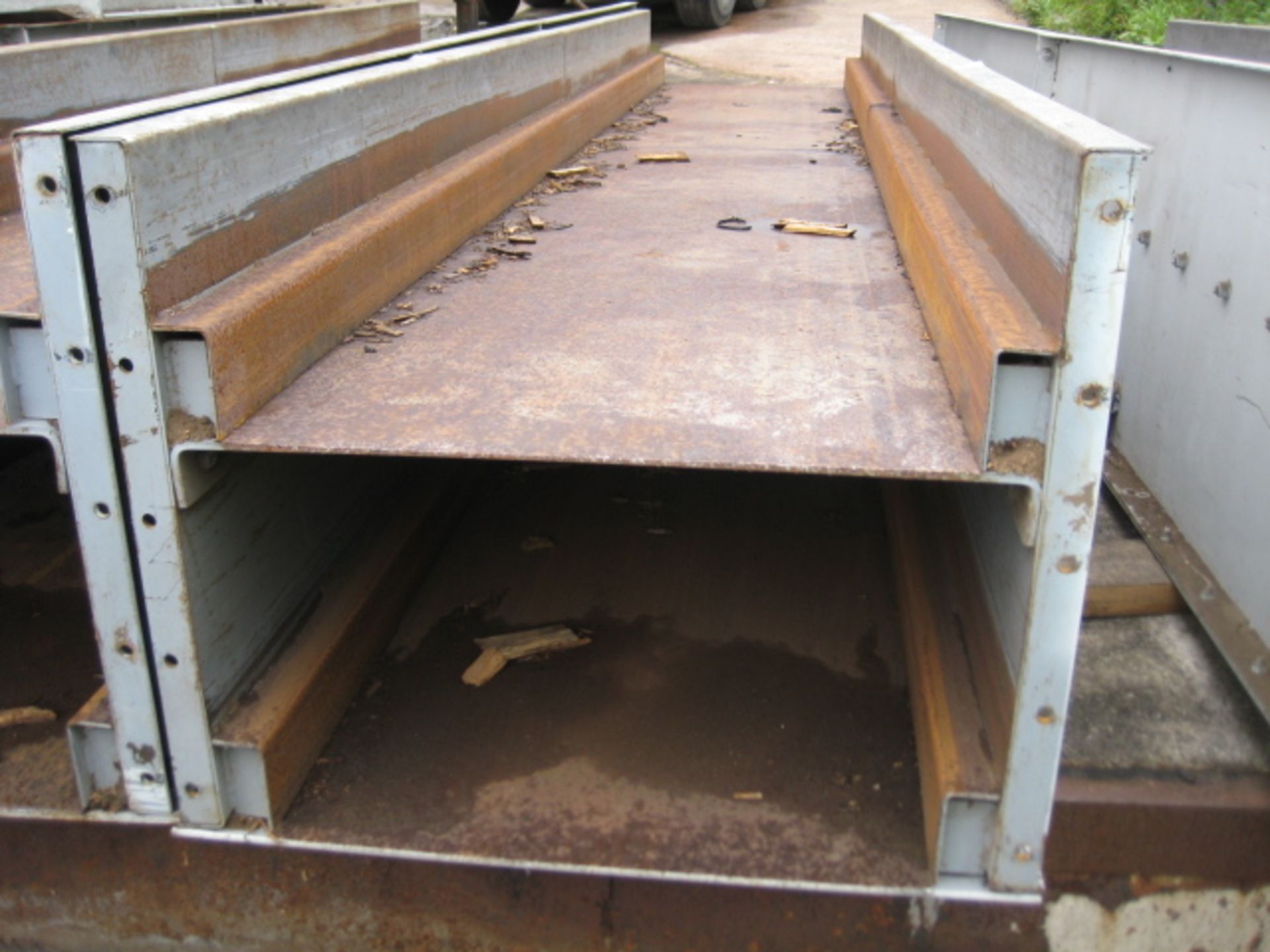 Shrouded Chain - Twin Chain Conveyor, 20 metres long with 100mm deep plastic flight extensions. - Image 3 of 5