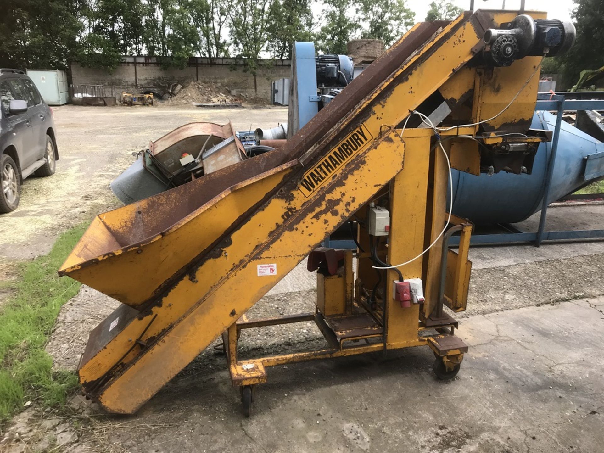 Bag Weigher - Walthambury T320/07 Bag Weigher, with bag clamp and inclined belt feeder with