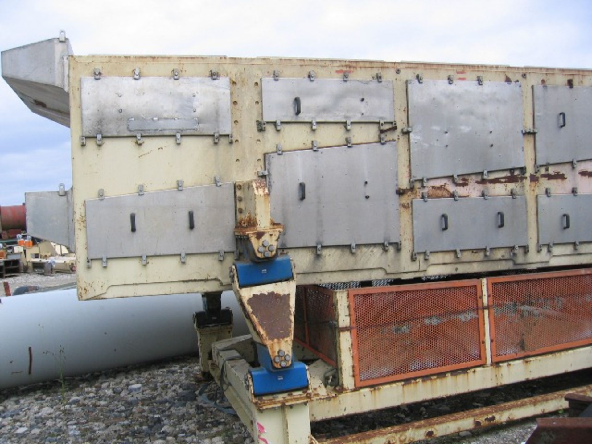 Gyratory - Texpan Oscillating Sieve, with a selection of spare screen meshes. Believed to be a model - Image 10 of 18