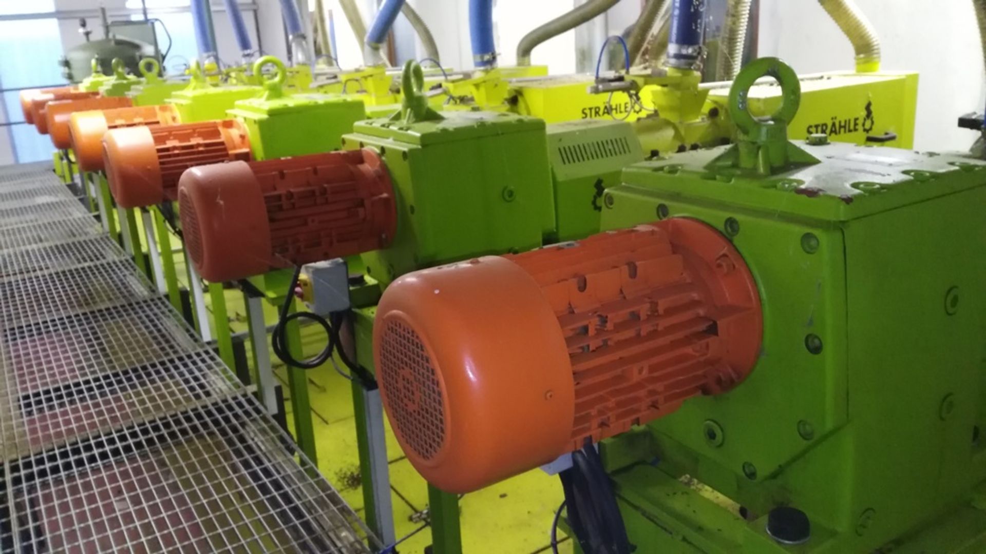 Oil Extraction Press - Complete Oil Seed Rape Extraction Plant, built with new machines in 2007 - Image 11 of 14