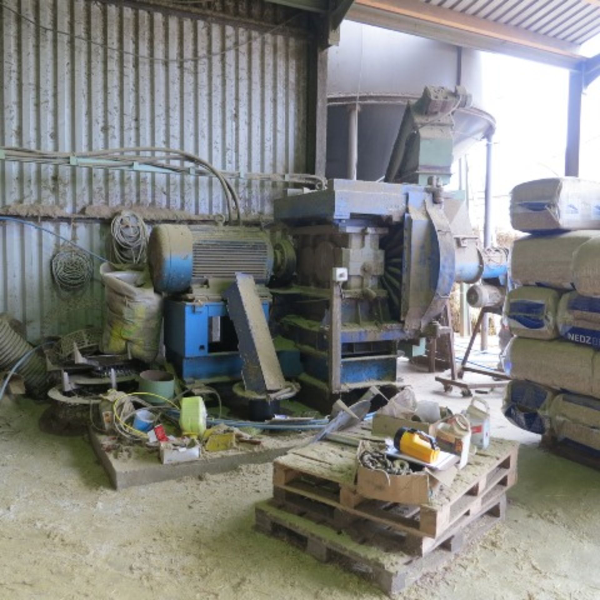 Pellet Press - Swiss Combi 4/4K Pelleting Press, with what looks like a 160kW drive, no plate. The - Image 10 of 10