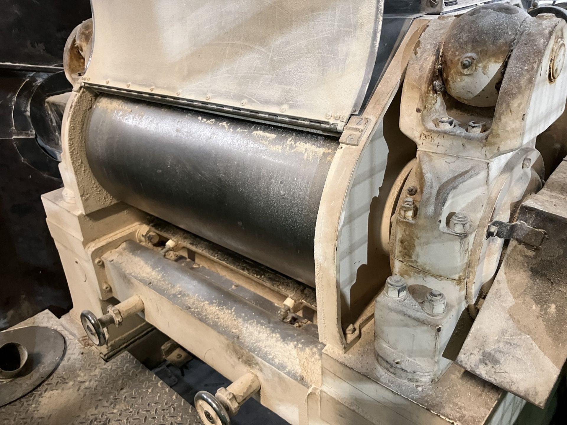 Flaking - Turner flaking roller mill with 900mm working width. Built 1997 with serial number - Image 2 of 6