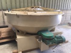 Sieve - PTN rotary sieve model SR 200 E built in 2008. It has a 4kw rotation drive and a 1.5kw