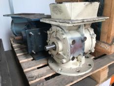 Drop Through Rotary Valve - Drop Through Rotary Valve, approx. 250 m dia. with 520 mm x 240 mm inlet