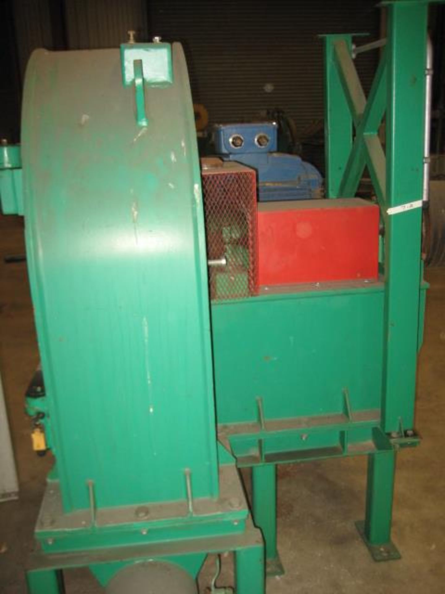 Hammer Mill - Centrefeed hammer mill (maybe by Haas) on support frame with vee belt drive and - Image 2 of 6