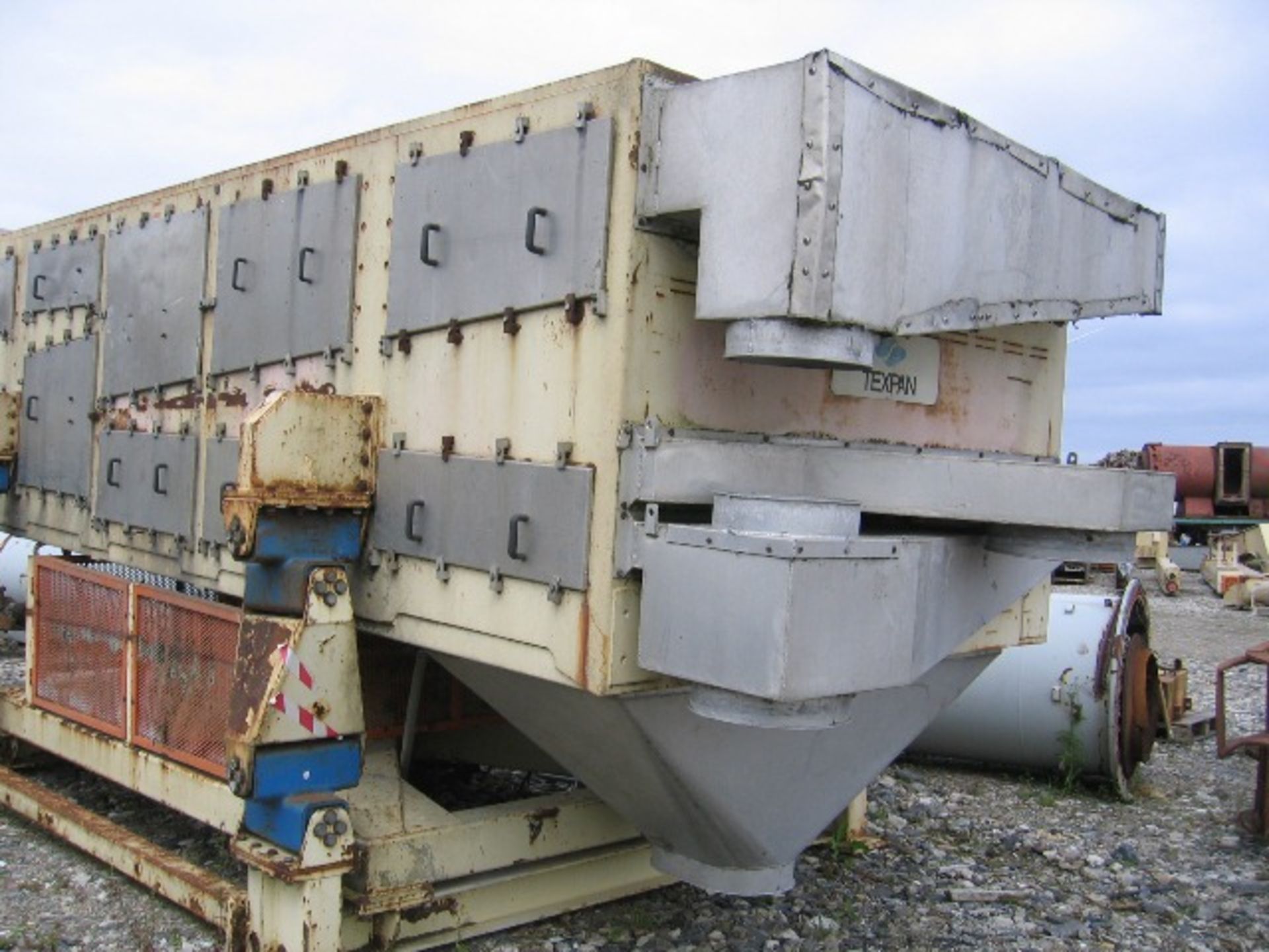 Gyratory - Texpan Oscillating Sieve, with a selection of spare screen meshes. Believed to be a model - Image 12 of 18