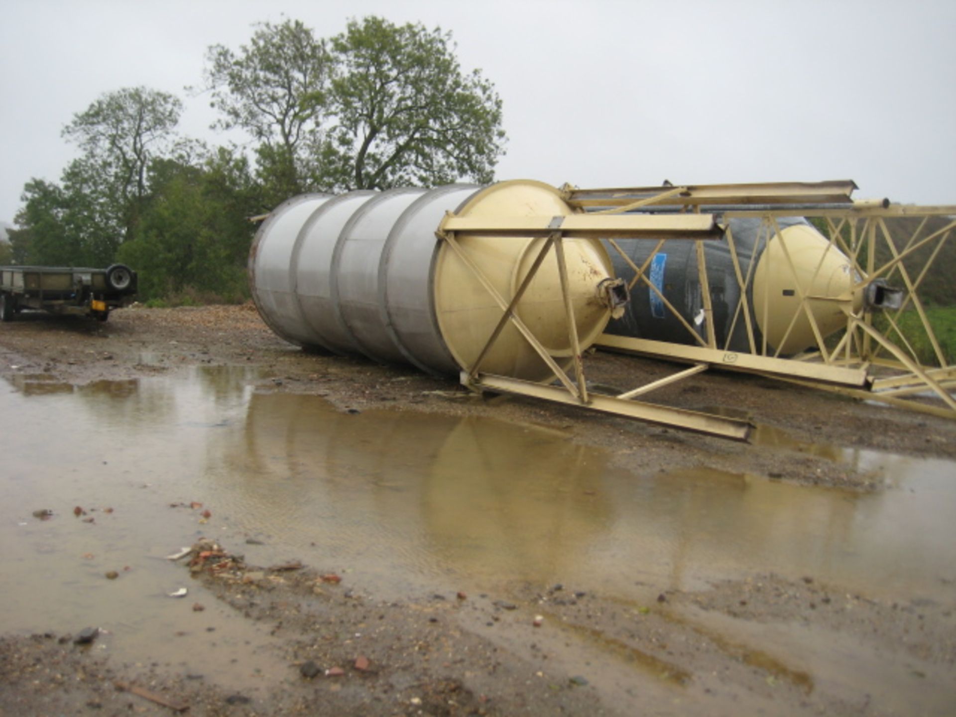 Feed Bins - Feed bins of various sizes. (9 remaining) (UCPE 6346) Price - £4,000 each. Please read - Image 8 of 11