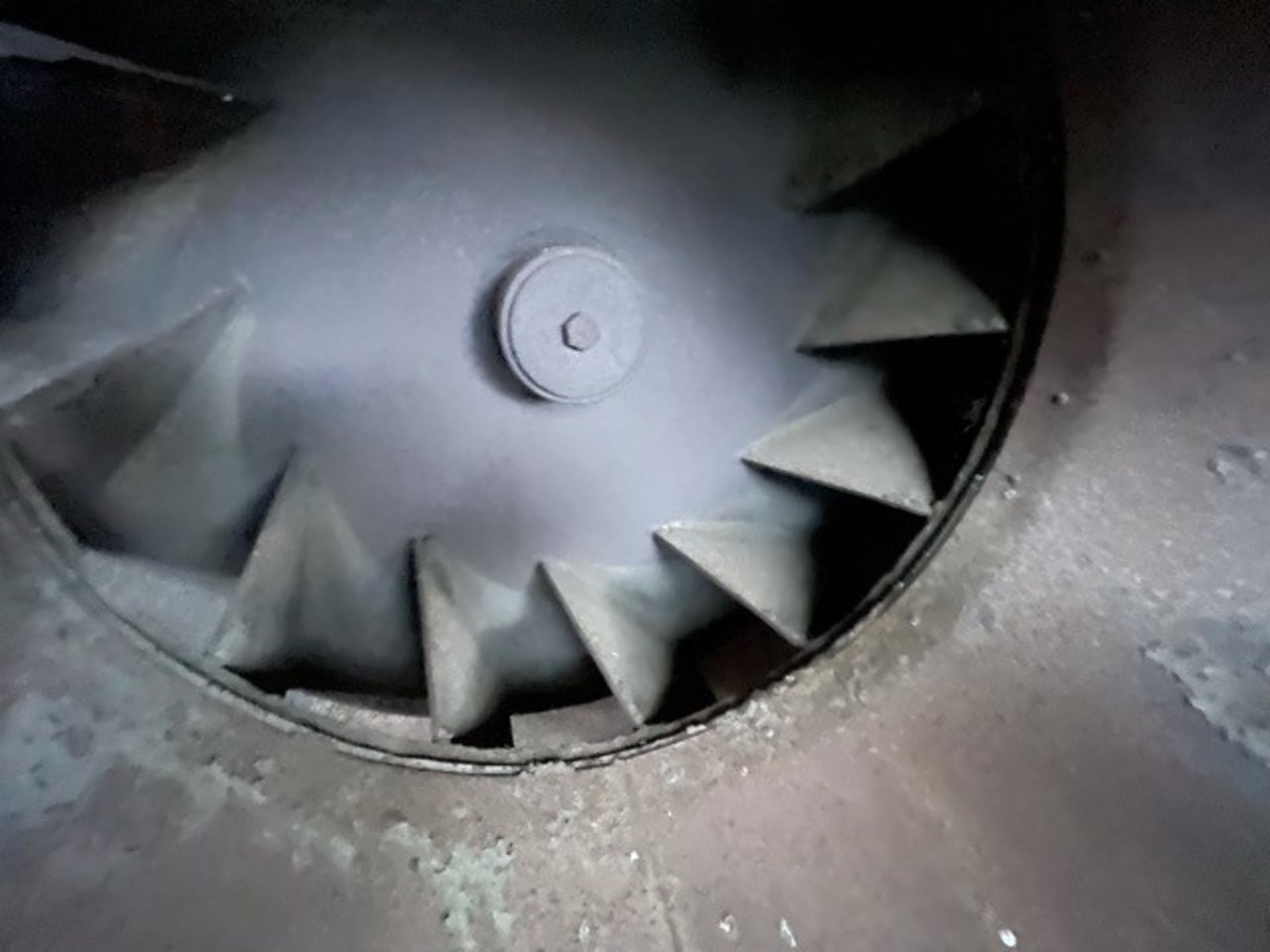 Centrifugal Fan - Centrifugal Fan, with 110kW vee belt drive, 1.1 metre dia. impellor and - Bild 2 aus 3