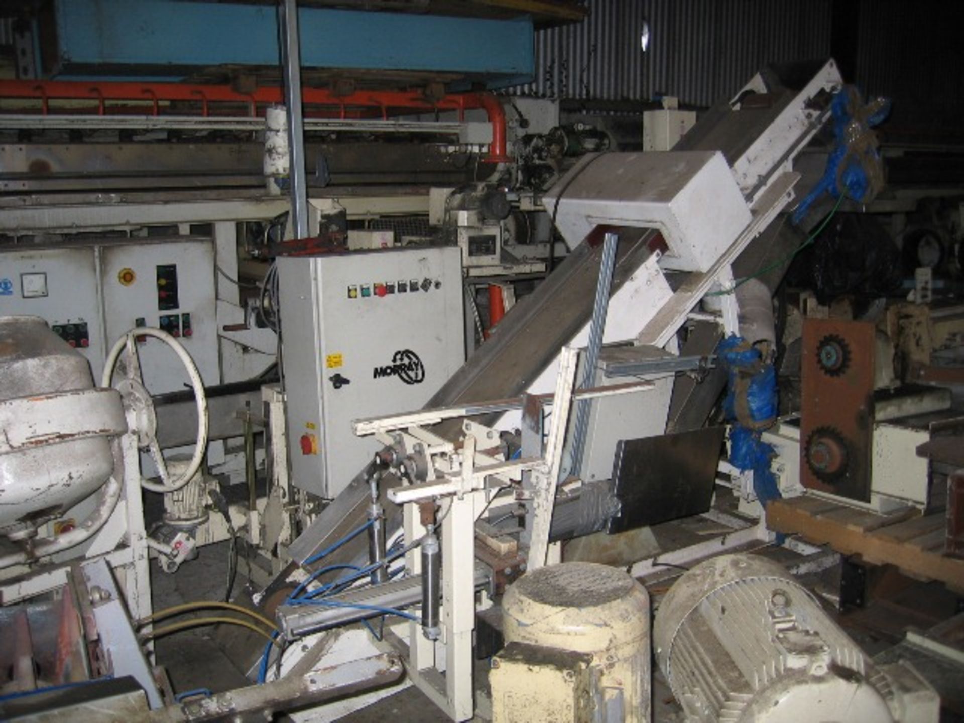 In Bag Metal Detectors - Inclined Belt Conveyor, 305mm wide x 2.7 metres long with loop type metal - Image 2 of 2