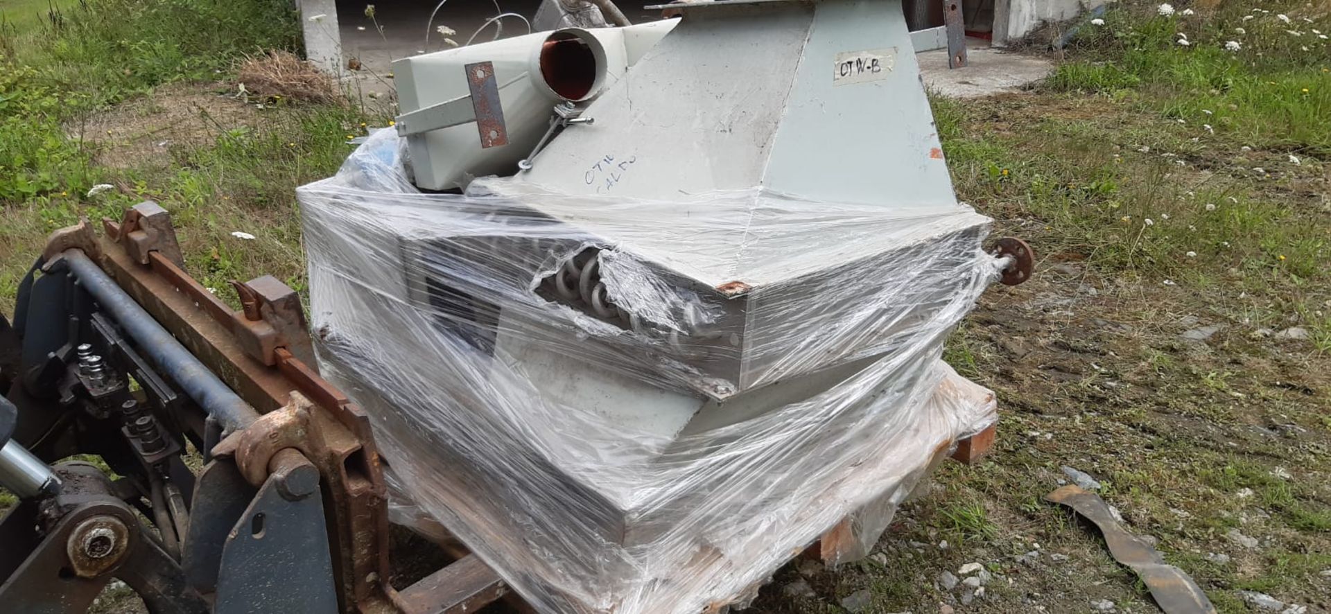 Bed Dryer - Buhler OTW 150 fluid bed dryer/cooler, new 1998 but never used. It can be used to dry or - Bild 9 aus 11