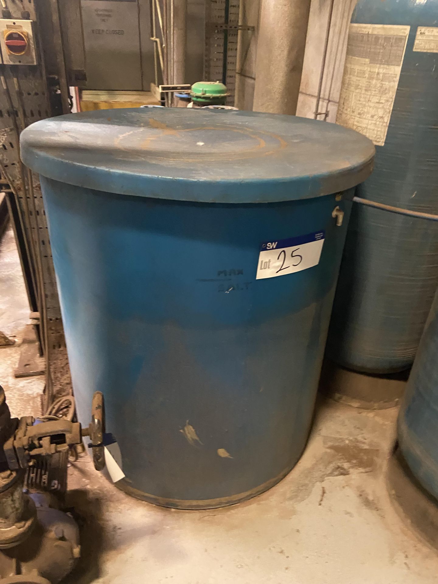 Four Water Treatment Vessels (please note this lot is part of combination lot 101) Please read the - Bild 2 aus 3