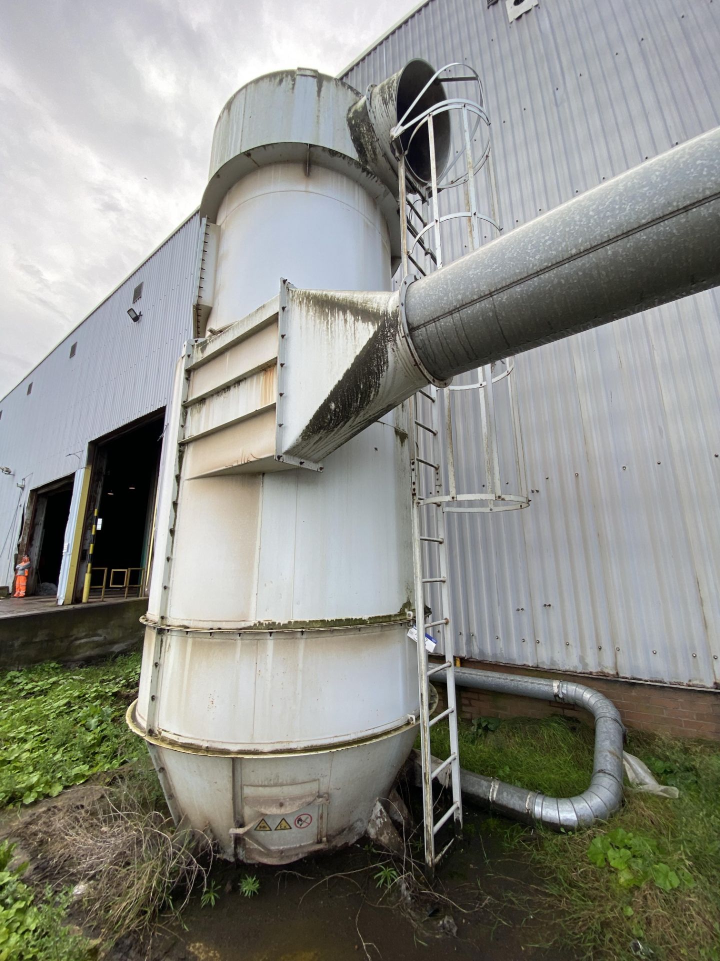 Bolted Sectional Steel Cyclone Receiver Unit, 2.4m dia., approx. 6.5m high, with ducting to fan, - Image 2 of 2