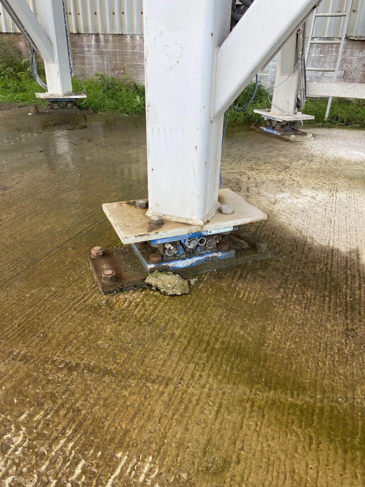 Lime Storage Bin, with blowline intake, two discharge augers, venting unit to top, hooped steel - Image 3 of 10