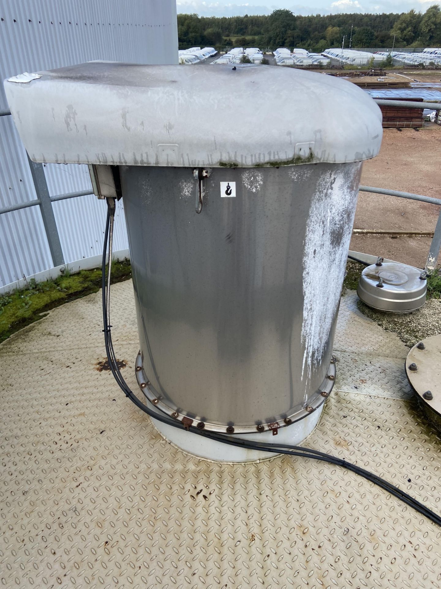 Lime Storage Bin, with blowline intake, two discharge augers, venting unit to top, hooped steel - Image 7 of 10