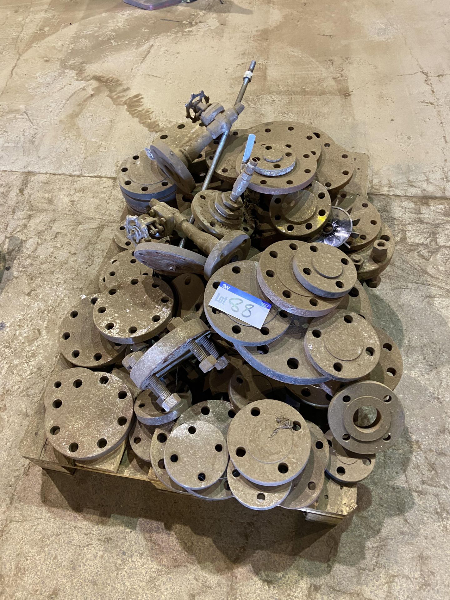 Assorted Flanges, on one pallet (Take out & loading charge - £10  + VAT) (please note this lot is
