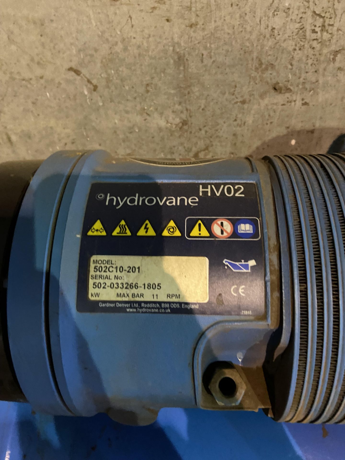 Hydrovane Horizontal Receiver Mounted Air Compressor, model 502C10-201, serial no. 502-033266-1805 - Bild 2 aus 2