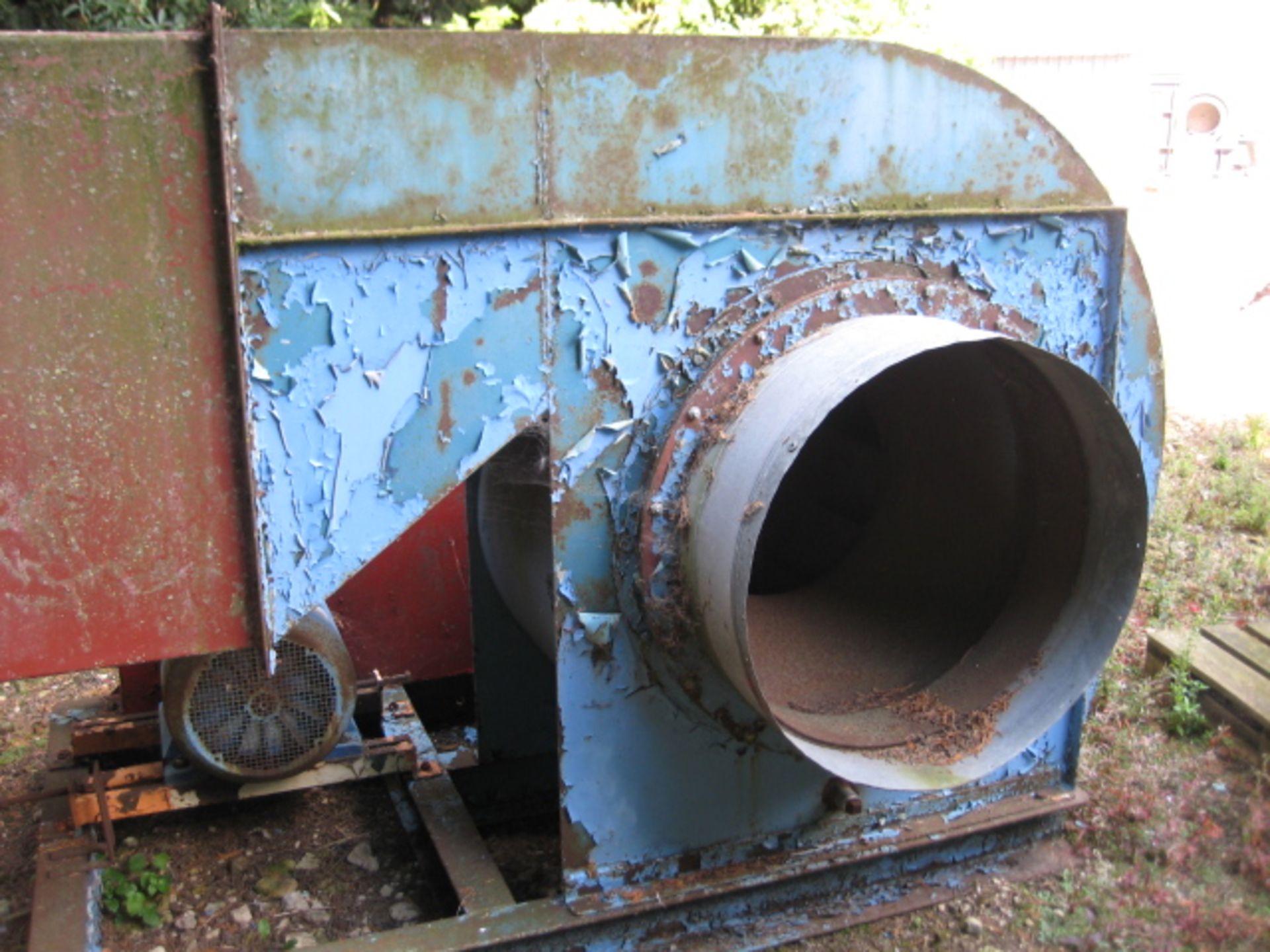 Provenair centrifugal belt driven fan model 30B Size C75 with 30kw motor. Lot located at Navenby, - Image 3 of 5