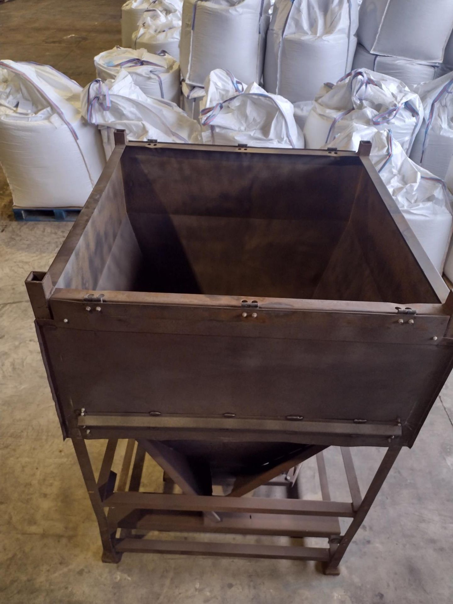 Five Hopper Bottomed Tote Bins, approx. 1285mm x 1285mm x 1950mm. Lot located Bretherton, - Bild 2 aus 3