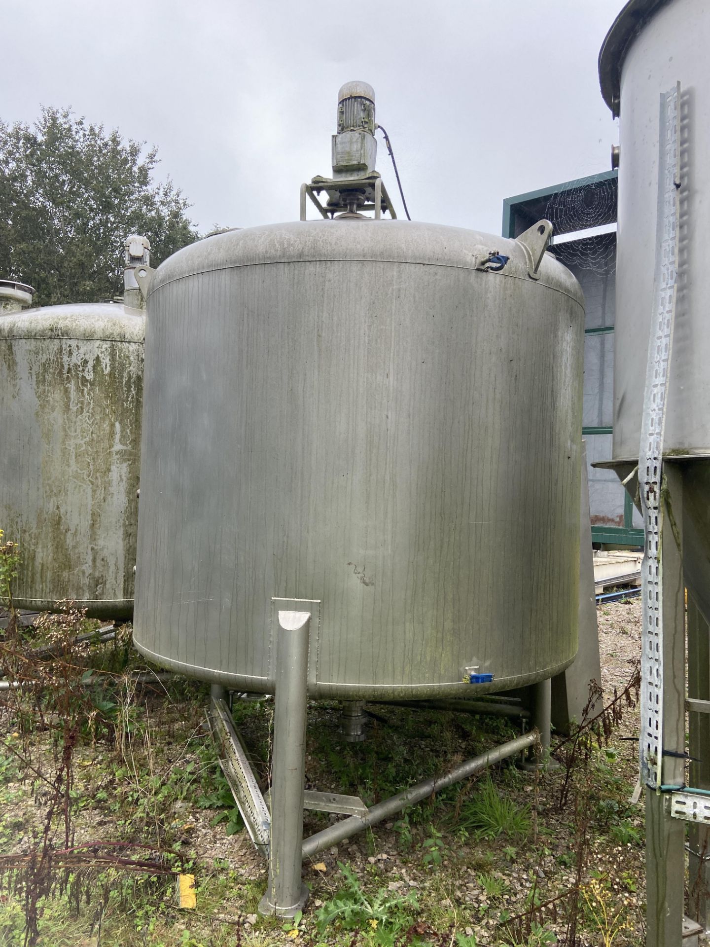 APV Process Plant & Machinery/ T Bibby 4,500 litre STAINLESS STEEL TANK, approx. 2.3m dia. x 1.6m - Image 2 of 4