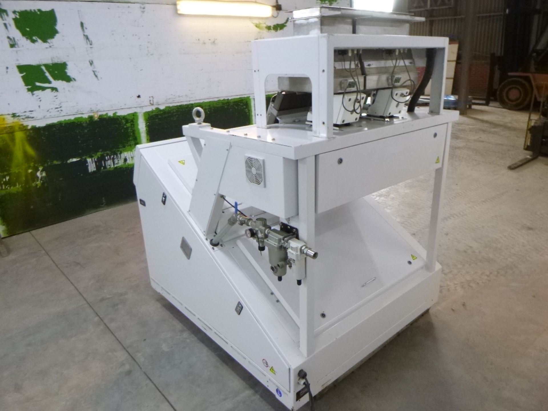Satake REZS2500AIS Colour Sorter, year of manufacture 2017, 1kW, 200-240V, 4-6tph on wheat ( - Image 5 of 14