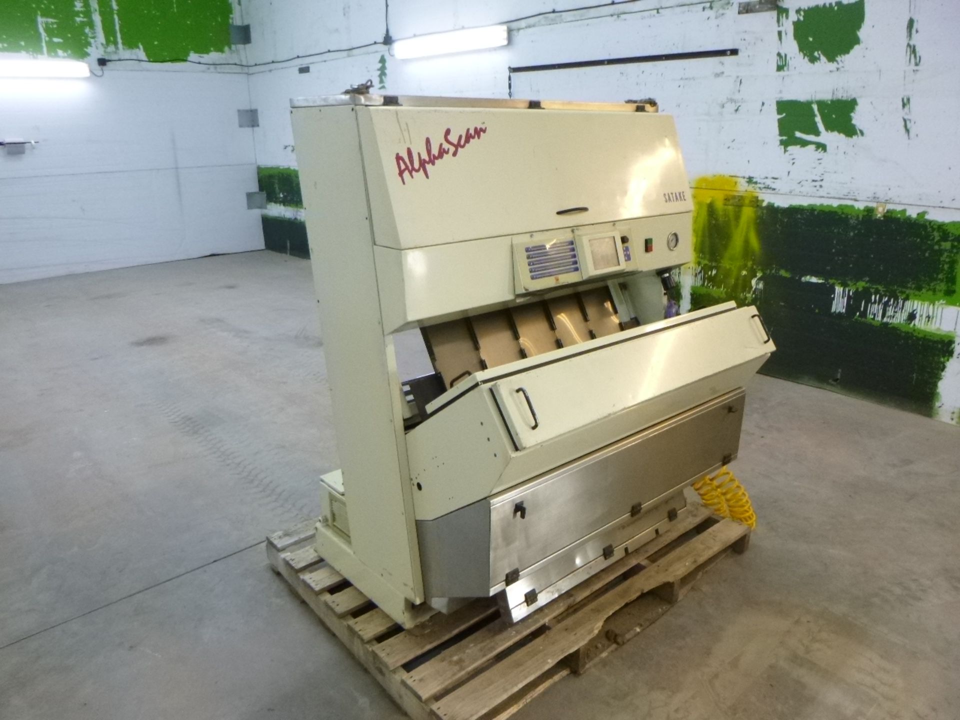 Satake AS 160967 Alpha Scan Colour Sorter, year of manufacture 2007, 1700 watts, 220V (vendors - Image 2 of 11