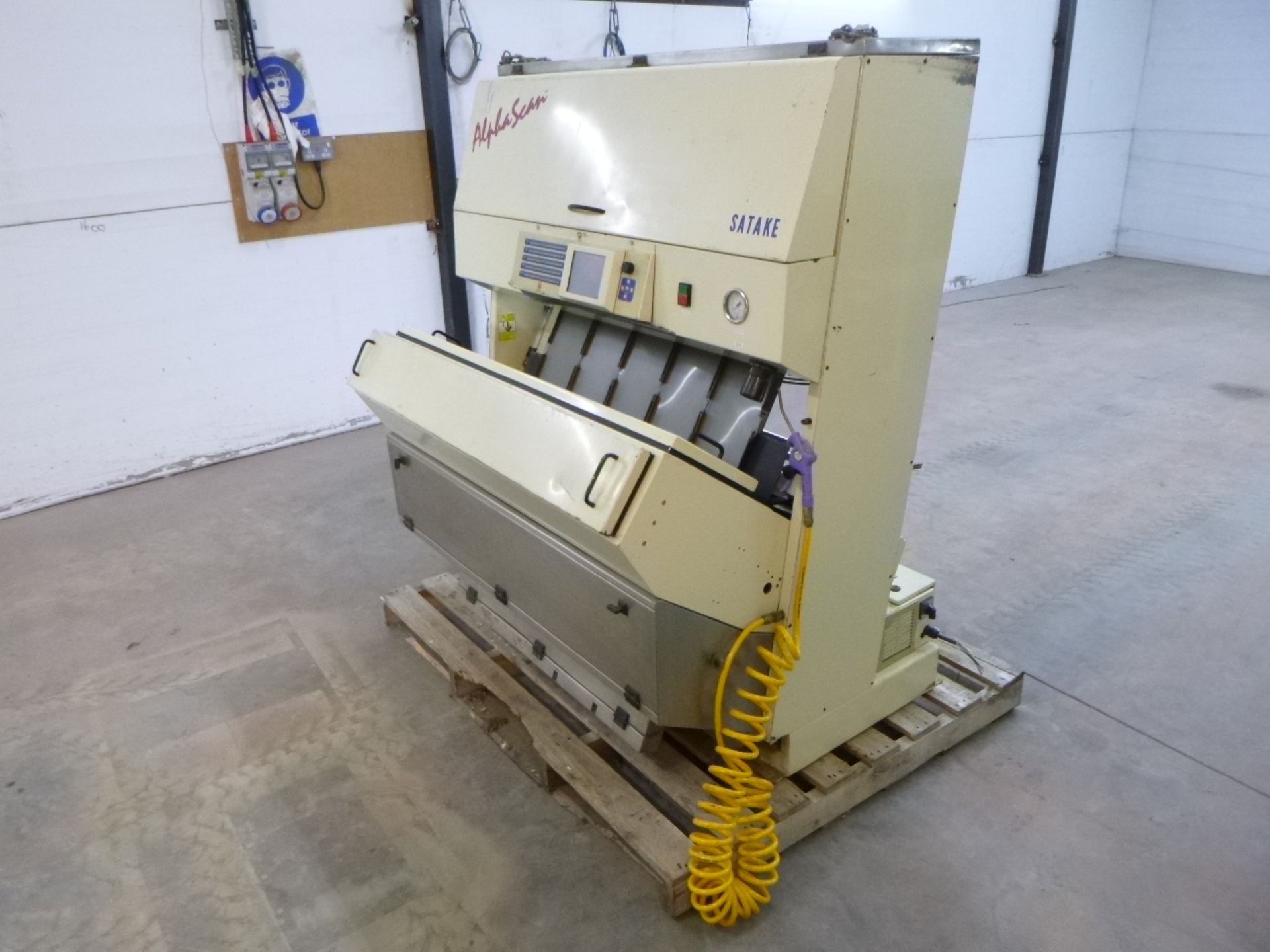 Satake AS 160967 Alpha Scan Colour Sorter, year of manufacture 2007, 1700 watts, 220V (vendors - Image 6 of 11