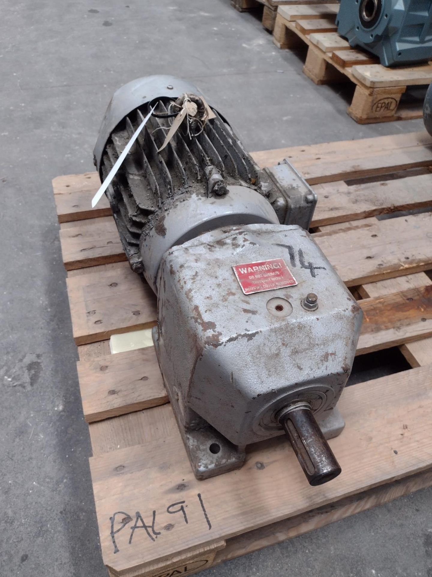 Electric Motor, with fitted Nord gearbox, serial no. 200004061036, 6.26 ratio. Lot located - Bild 2 aus 5