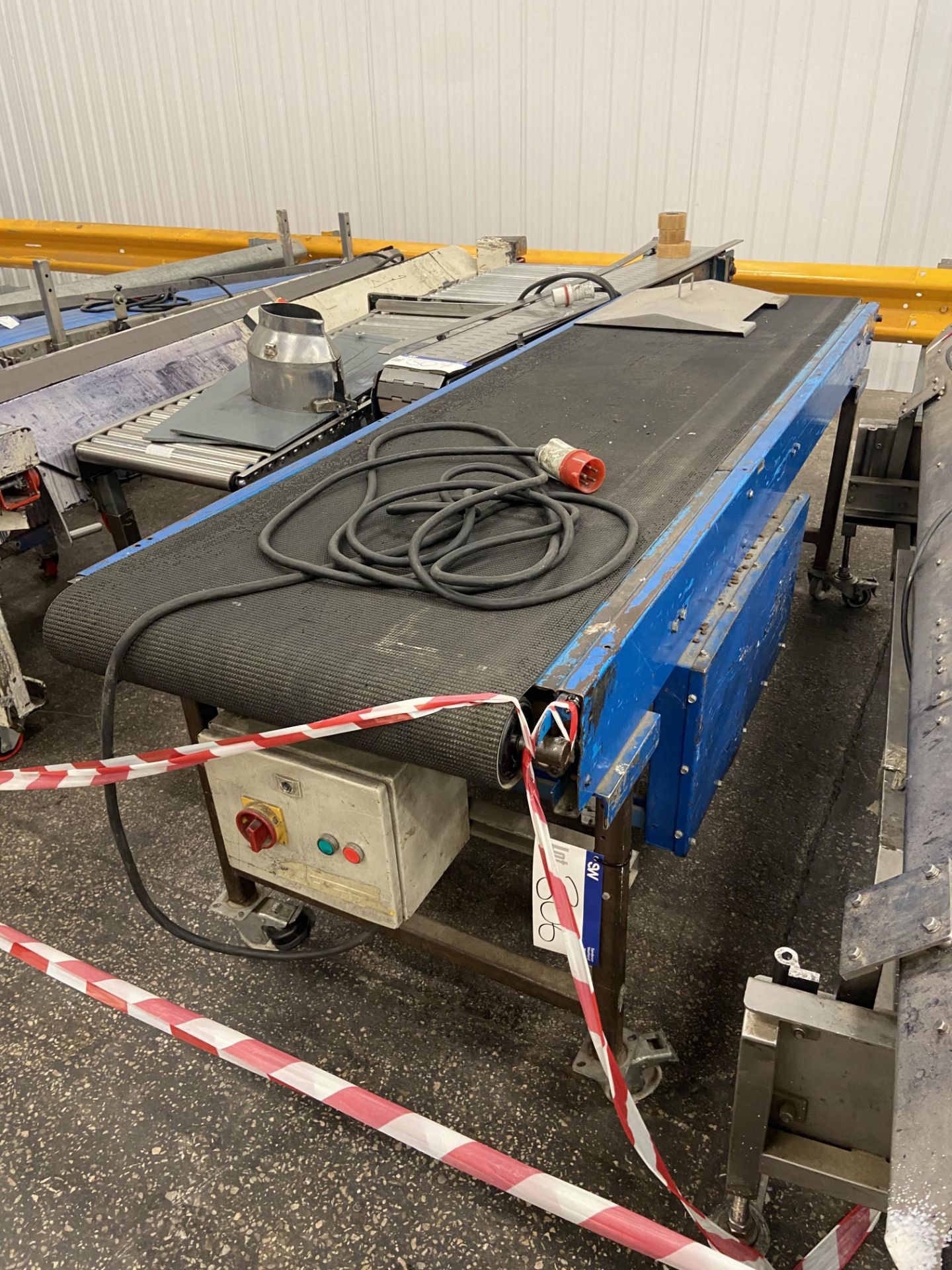 Steel Framed Mobile Rubber Belt Conveyor, approx. 2.4m centres long x 650mm wide on belt, 440V,