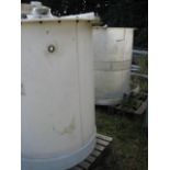 Circular Plastic Tank, approx. 1000mm dia. x 1380mm high, with top cover and outlet valve, approx.